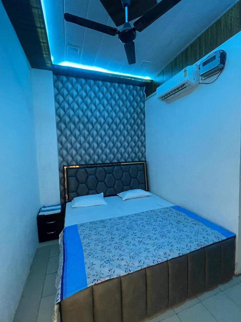 Hari Krishnam Residency Hotel Matura Exterior foto